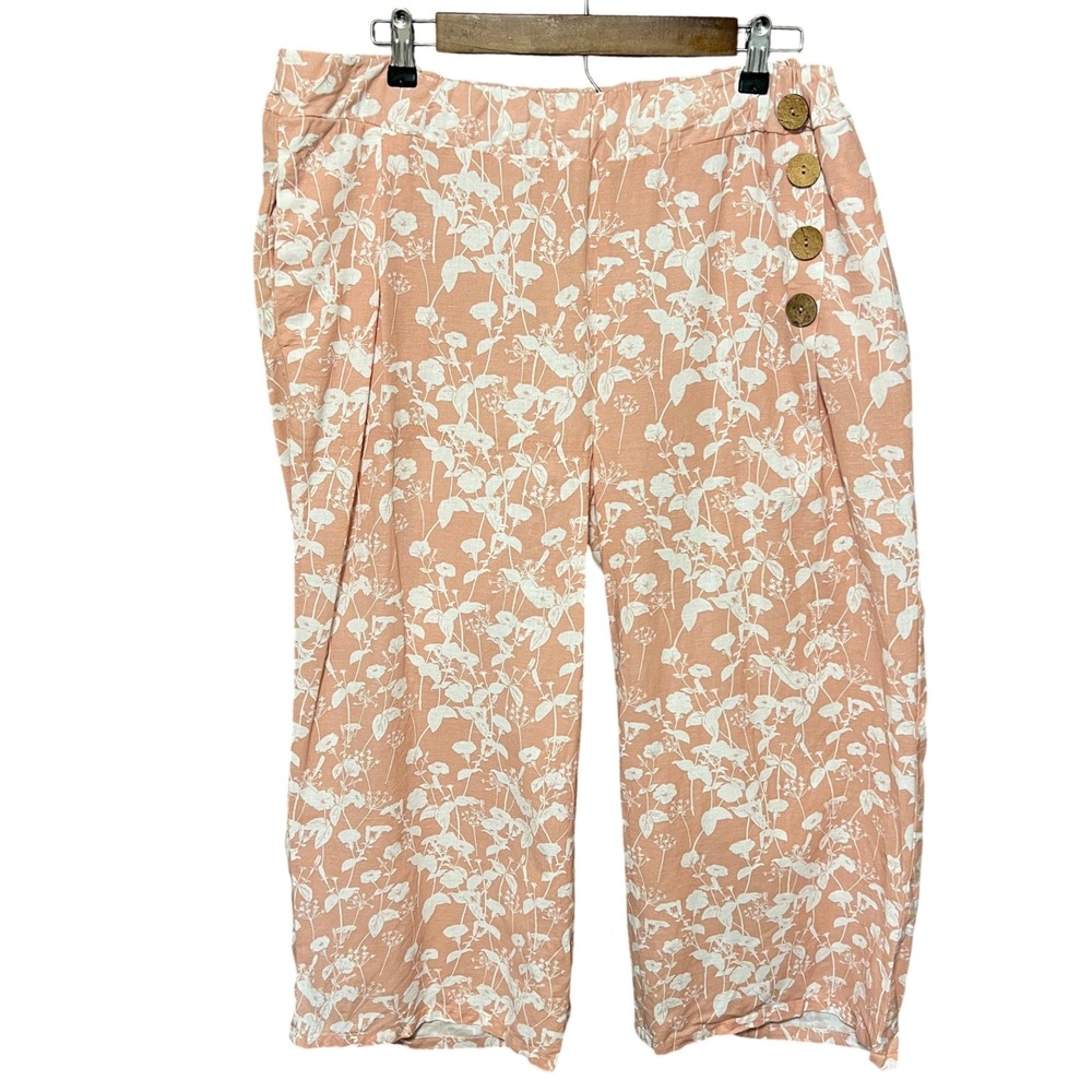Floral Cropped Pants Women's L Dusty Rose Pink White Wooden‎ Button Wide Leg